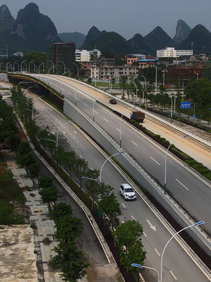 1桂林福利路立交橋.jpg